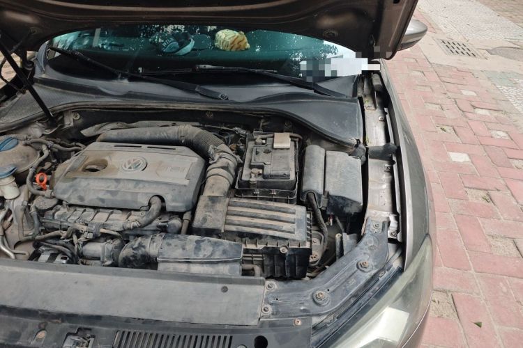 Used Volkswagen Passat 2013 1.8TSI DSG Prestige Edition Engine Bay Left
