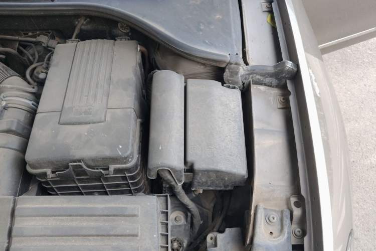 Used Volkswagen Passat 2013 1.8TSI DSG Prestige Edition Engine Bay Left