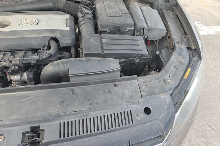 Used Volkswagen Passat 2013 1.8TSI DSG Prestige Edition Engine Bay Left