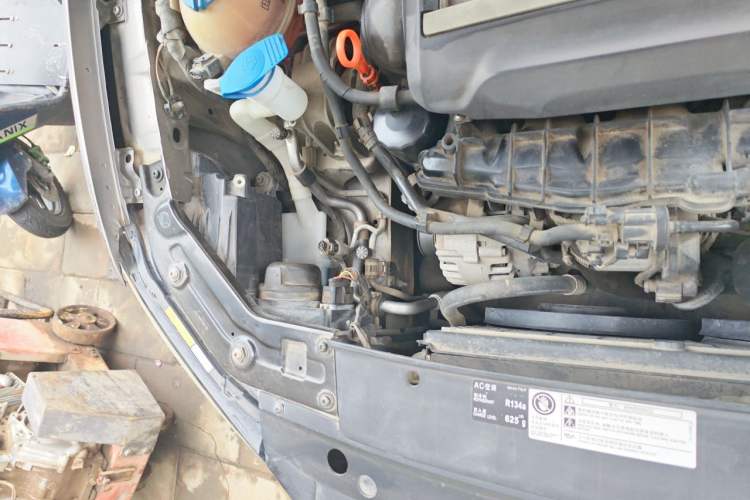 Used Volkswagen Passat 2013 1.8TSI DSG Prestige Edition Engine Bay Right