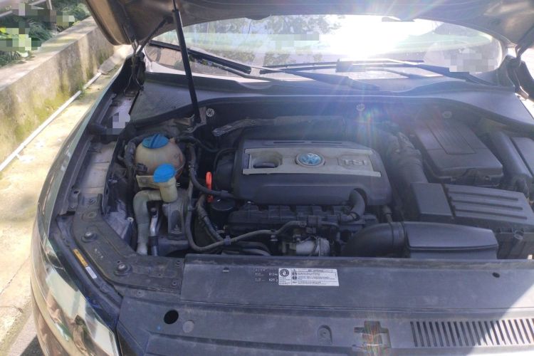 Used Volkswagen Passat 2013 1.8TSI DSG Prestige Edition Engine Bay Right
