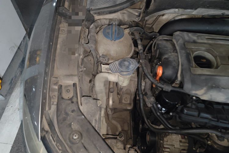 Used Volkswagen Passat 2013 1.8TSI DSG Prestige Edition Engine Bay Right