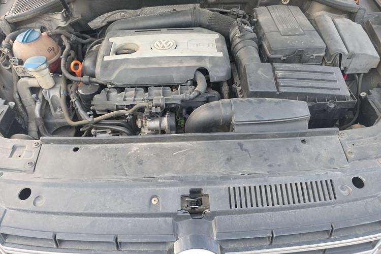 Used Volkswagen Passat 2013 1.8TSI DSG Prestige Edition Engine Bay