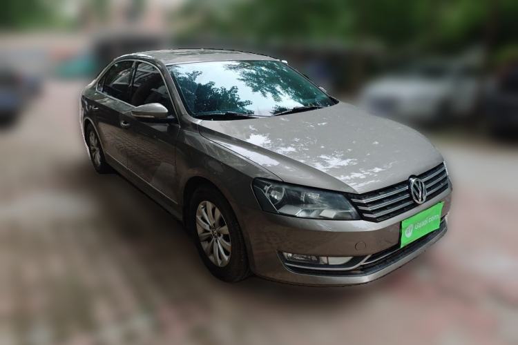 Used Volkswagen Passat 2013 1.8TSI DSG Prestige Edition Front Right 45 Deg