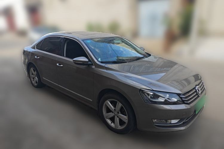 Used Volkswagen Passat 2013 1.8TSI DSG Prestige Edition Front Right 45 Deg