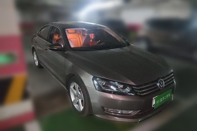 Used Volkswagen Passat 2013 1.8TSI DSG Prestige Edition Front Right 45 Deg