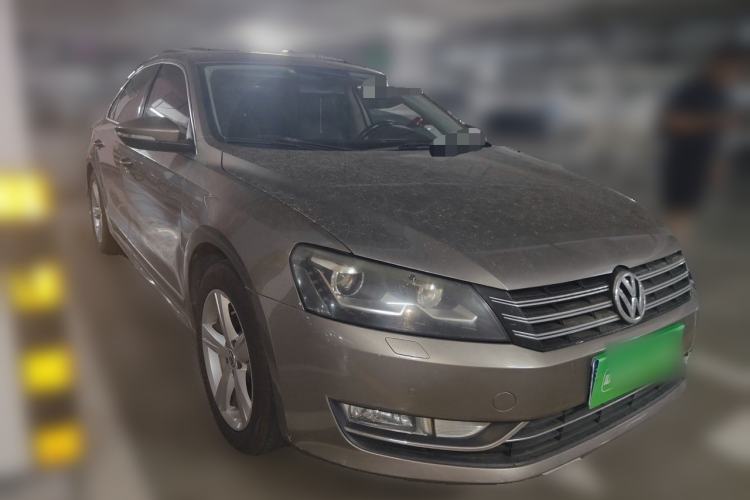 Used Volkswagen Passat 2013 1.8TSI DSG Prestige Edition Front Right 45 Deg
