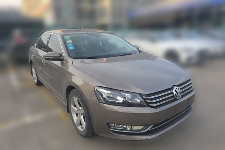 Used Volkswagen Passat 2013 1.8TSI DSG Prestige Edition Front Right 45 Deg
