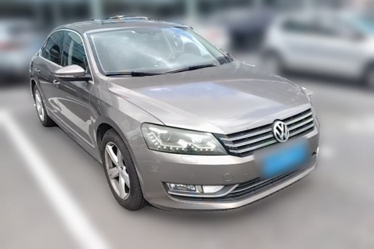 Used Volkswagen Passat 2013 1.8TSI DSG Prestige Edition Front Right 45 Deg
