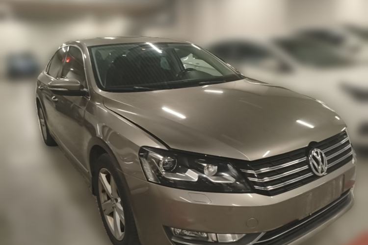 Used Volkswagen Passat 2013 1.8TSI DSG Prestige Edition Front Right 45 Deg