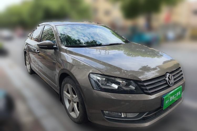 Used Volkswagen Passat 2013 1.8TSI DSG Prestige Edition Front Right 45 Deg