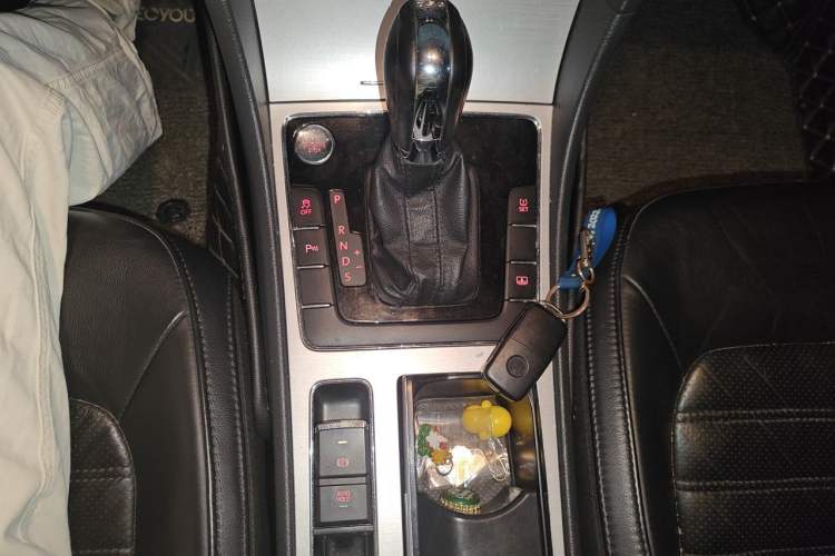Used Volkswagen Passat 2013 1.8TSI DSG Prestige Edition Gear Lever