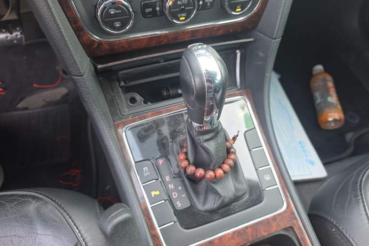 Used Volkswagen Passat 2013 1.8TSI DSG Prestige Edition Gear Lever