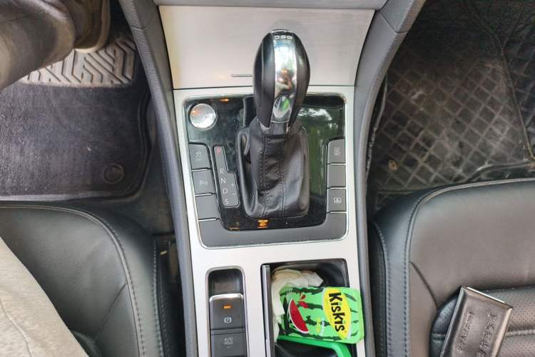 Used Volkswagen Passat 2013 1.8TSI DSG Prestige Edition Gear Lever