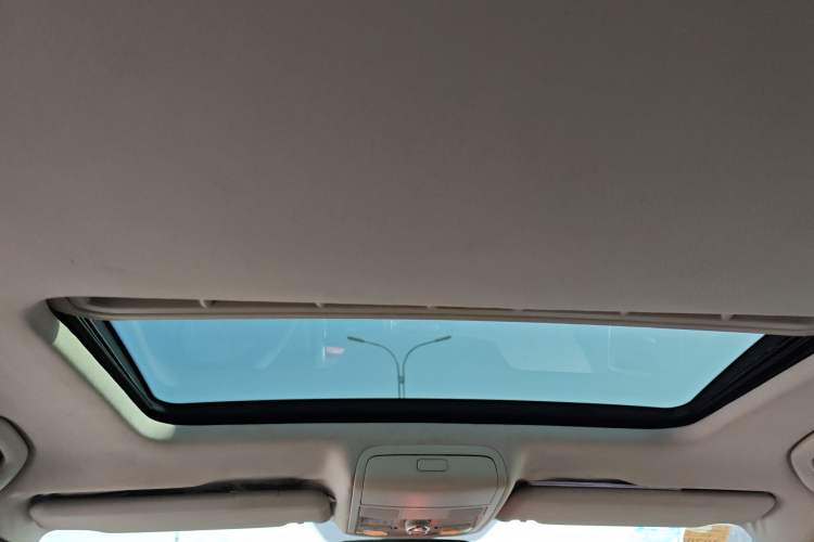 Used Volkswagen Passat 2013 3.0L V6 DSG Flagship Edition Headliner