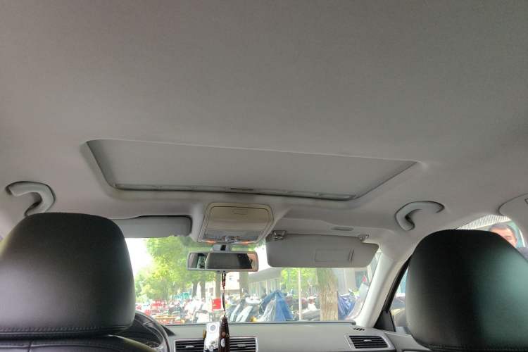 Used Volkswagen Passat 2013 1.8TSI DSG Prestige Edition Headliner