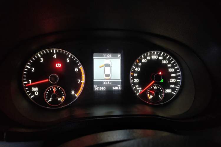 Used Volkswagen Passat 2013 1.8TSI DSG Prestige Edition Instrument Cluster