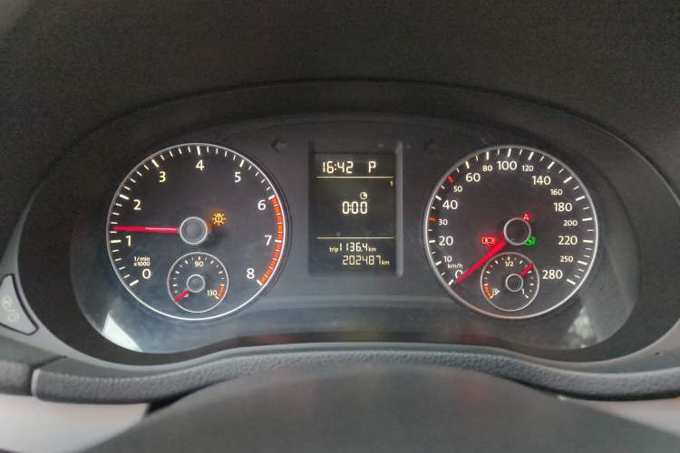 Used Volkswagen Passat 2013 1.8TSI DSG Prestige Edition Instrument Cluster