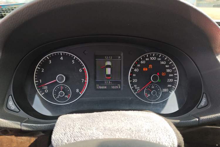 Used Volkswagen Passat 2013 3.0L V6 DSG Flagship Edition Instrument Cluster