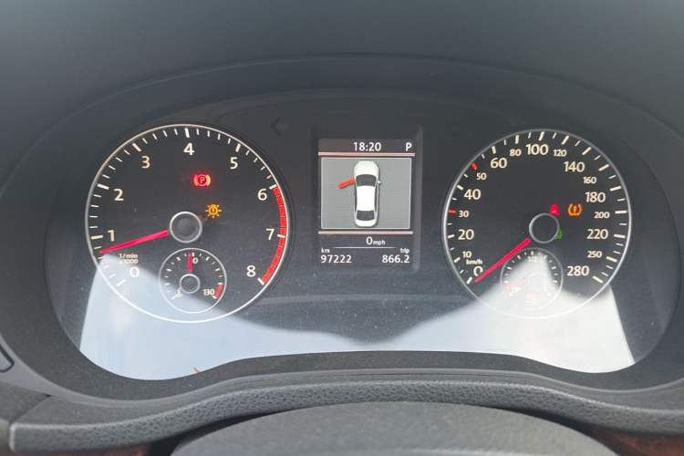 Used Volkswagen Passat 2013 1.8TSI DSG Prestige Edition Instrument Cluster
