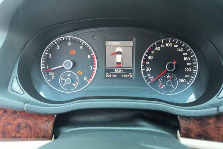 Used Volkswagen Passat 2013 2.0 TSI DSG Ultimate Edition Instrument Cluster