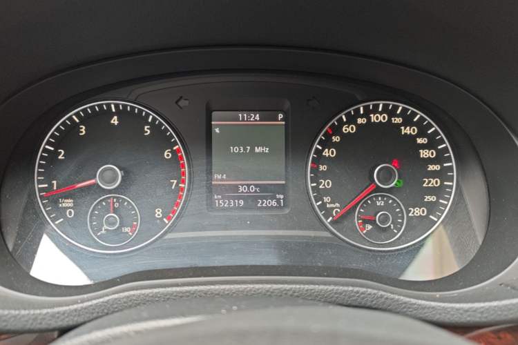 Used Volkswagen Passat 2013 1.8TSI DSG Prestige Edition Instrument Cluster