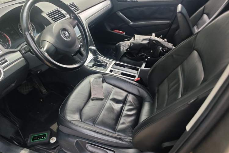 Used Volkswagen Passat 2013 1.8TSI DSG Prestige Edition Left Front Seat