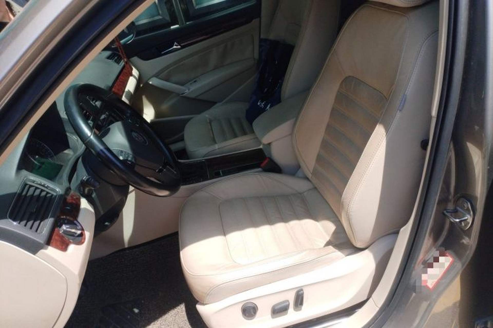 Used Volkswagen Passat 2013 1.8TSI DSG Prestige Edition Left Front Seat