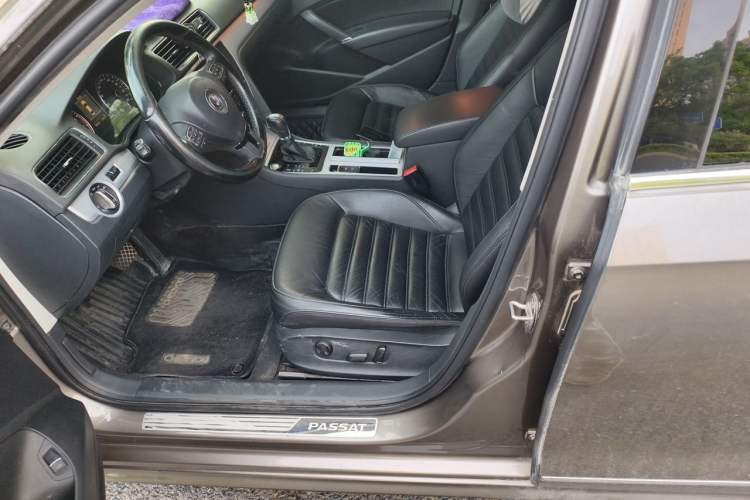 Used Volkswagen Passat 2013 1.8TSI DSG Prestige Edition Left Front Seat