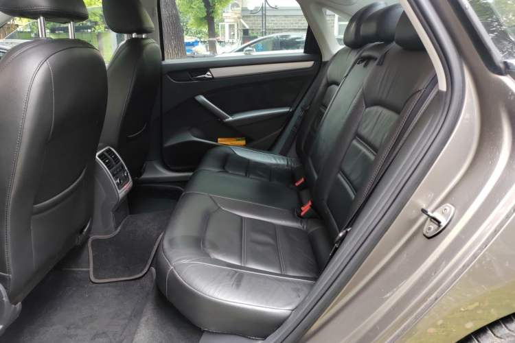 Used Volkswagen Passat 2013 1.8TSI DSG Prestige Edition Left Rear Seat