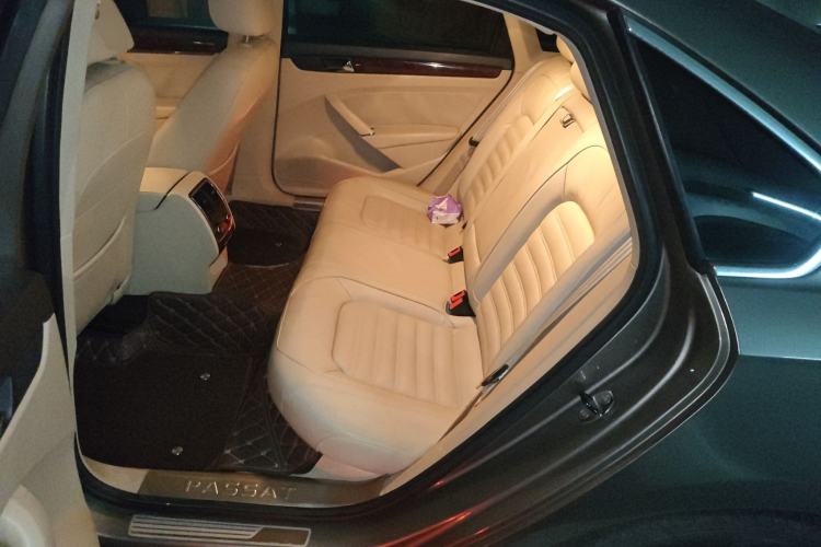 Used Volkswagen Passat 2013 1.8TSI DSG Prestige Edition Left Rear Seat