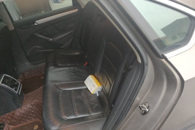 Used Volkswagen Passat 2013 1.8TSI DSG Prestige Edition Left Rear Seat