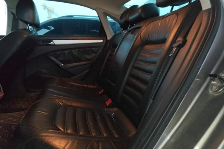 Used Volkswagen Passat 2013 1.8TSI DSG Prestige Edition Left Rear Seat