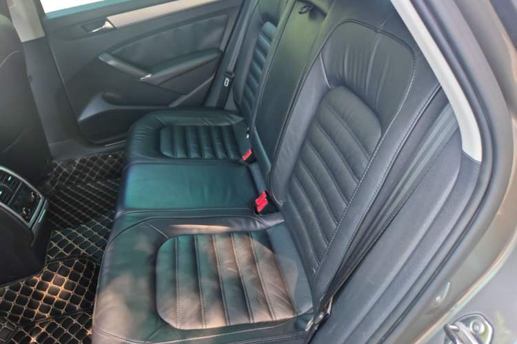 Used Volkswagen Passat 2013 2.0 TSI DSG Prestige Edition Left Rear Seat