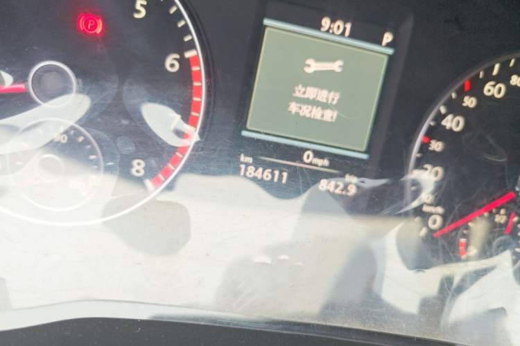 Used Volkswagen Passat 2013 1.8TSI DSG Prestige Edition Odometer Close Up