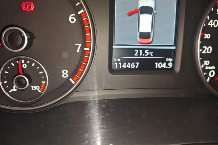 Used Volkswagen Passat 2013 1.8TSI DSG Prestige Edition Odometer Close Up