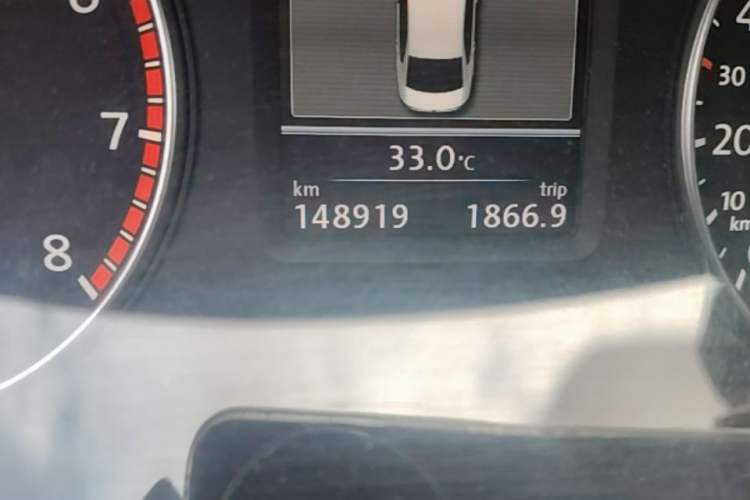 Used Volkswagen Passat 2013 1.8TSI DSG Prestige Edition Odometer Close Up