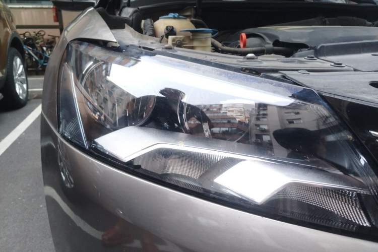 Used Volkswagen Passat 2013 1.8TSI DSG Prestige Edition Right Front Headlight