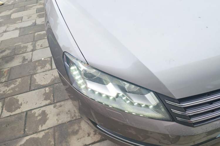 Used Volkswagen Passat 2013 1.8TSI DSG Prestige Edition Right Front Headlight