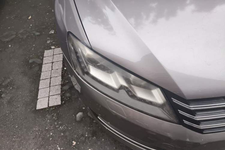 Used Volkswagen Passat 2013 1.8TSI DSG Prestige Edition Right Front Headlight