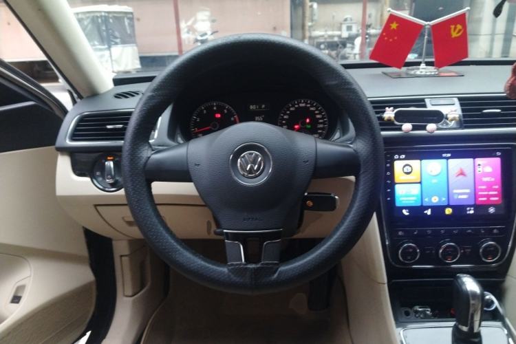 Used Volkswagen Passat 2013 1.8TSI DSG Prestige Edition Steering Wheel