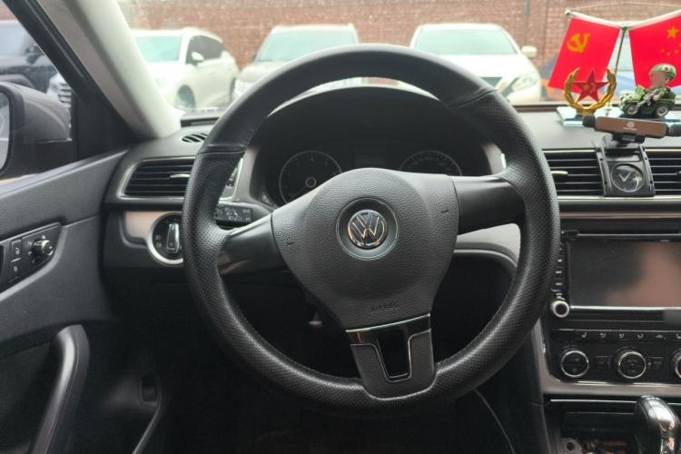 Used Volkswagen Passat 2013 1.8TSI DSG Prestige Edition Steering Wheel