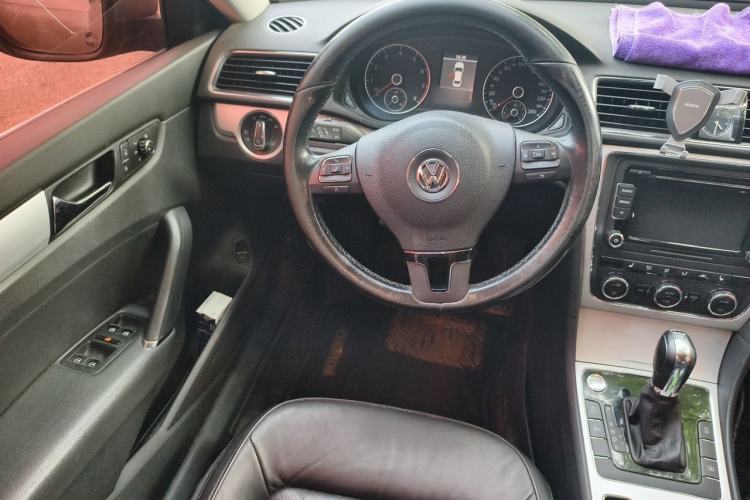 Used Volkswagen Passat 2013 1.8TSI DSG Prestige Edition Steering Wheel