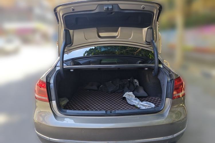 Used Volkswagen Passat 2013 1.8TSI DSG Ultimate Edition Trunk