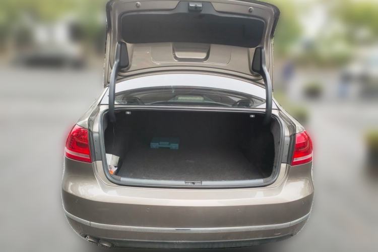 Used Volkswagen Passat 2013 1.8TSI DSG Prestige Edition Trunk