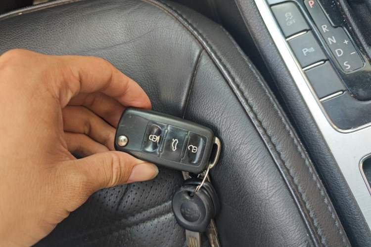 Used Volkswagen Passat 2013 1.8TSI DSG Prestige Edition Vehicle Key