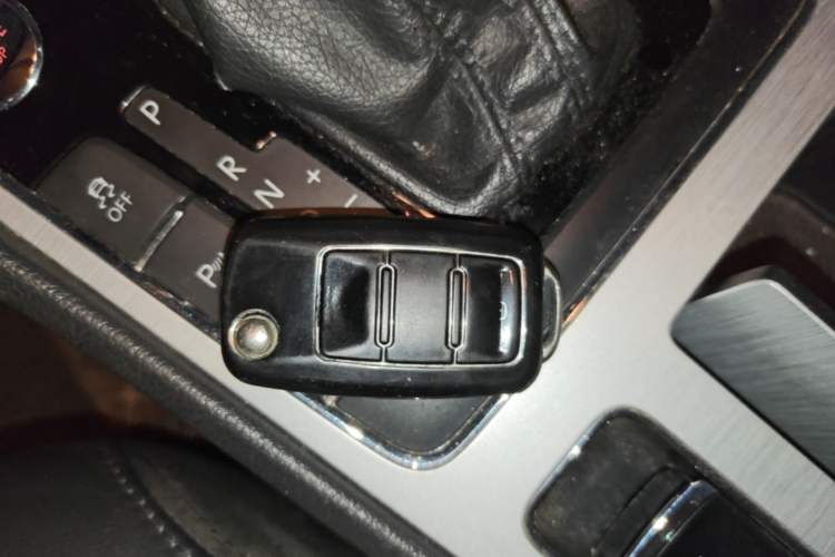Used Volkswagen Passat 2013 1.8TSI DSG Prestige Edition Vehicle Key
