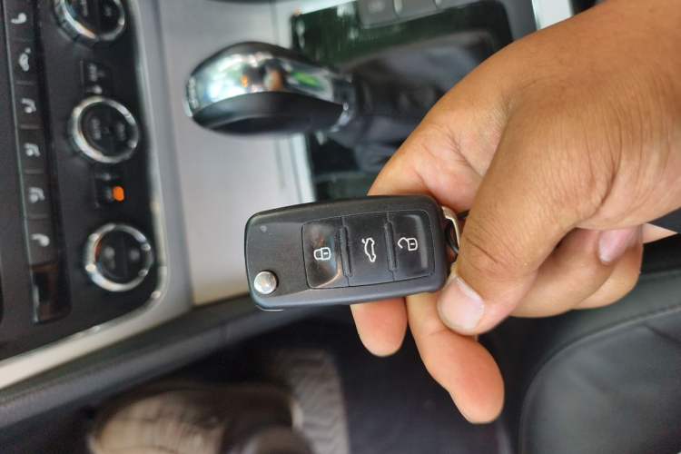 Used Volkswagen Passat 2013 1.8TSI DSG Prestige Edition Vehicle Key