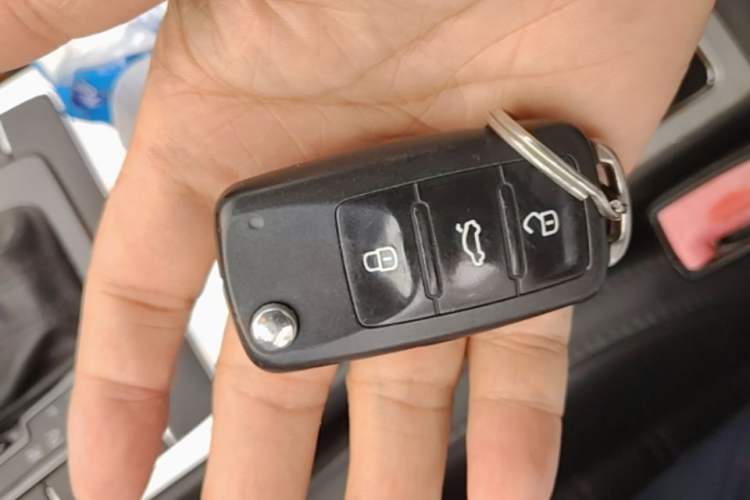 Used Volkswagen Passat 2013 1.8TSI DSG Prestige Edition Vehicle Key