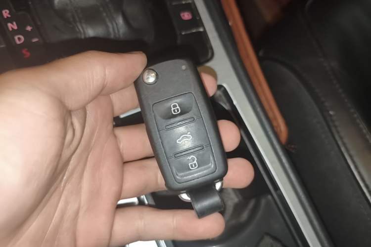 Used Volkswagen Passat 2013 1.8TSI DSG Prestige Edition Vehicle Key